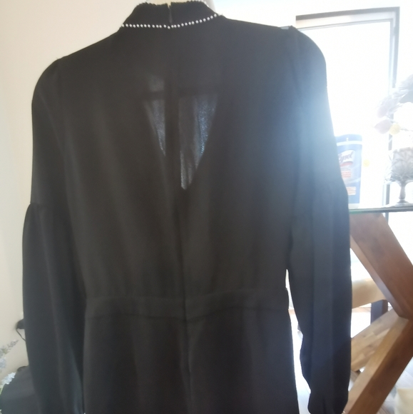 Parker V-neck Romper. - Picture 4 of 4